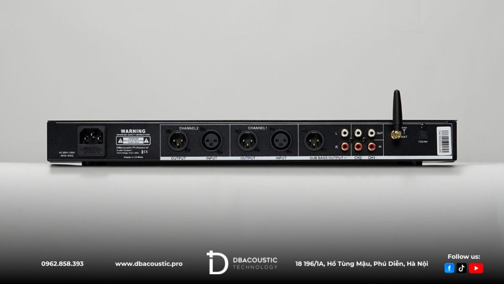 DBAcoustic DAC 6S sở hữu hệ thống cổng kết nối rõ ràng, thuận tiện khi kết nối thiết bị khác.
