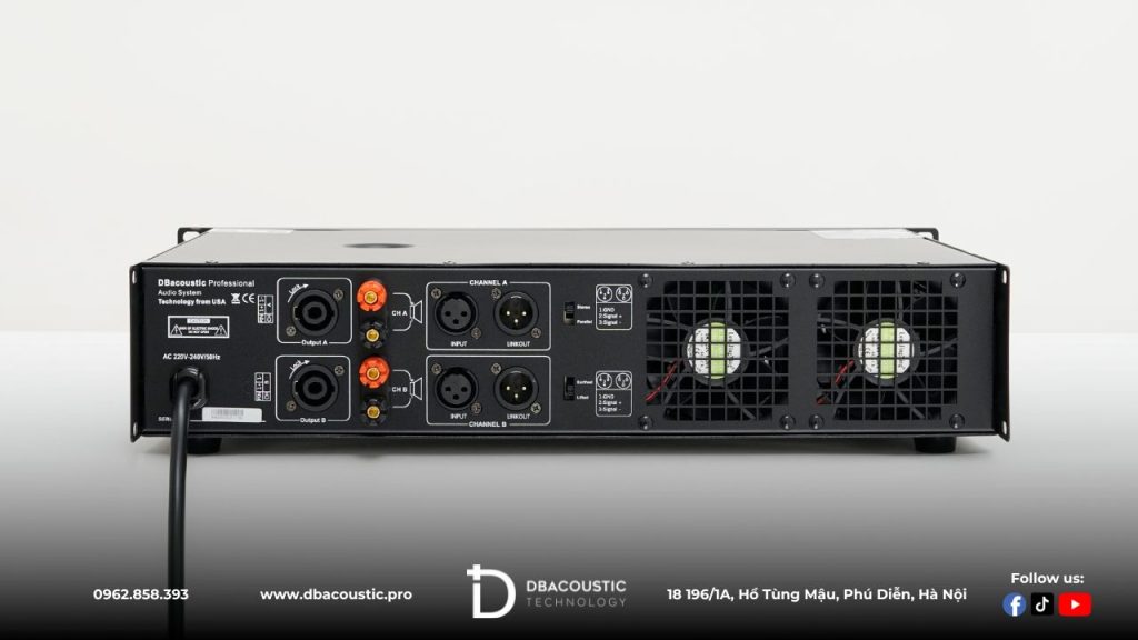 Đẩy DBAcoustic EA2025 bố trí hệ thống cổng cắm, cổng nối đa dụng