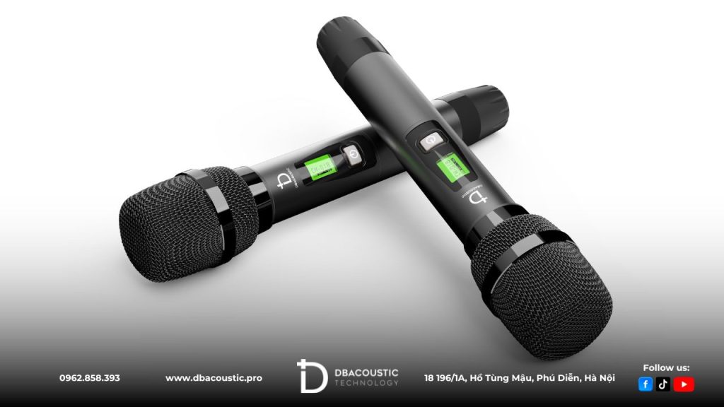 Tay mic của DBAcoustic LX-M5 nổi bật với màu đen nhám chủ đạo.