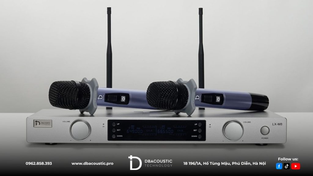 Micro không dây DBAcoustic LX-M8 có màu tím độc đáo