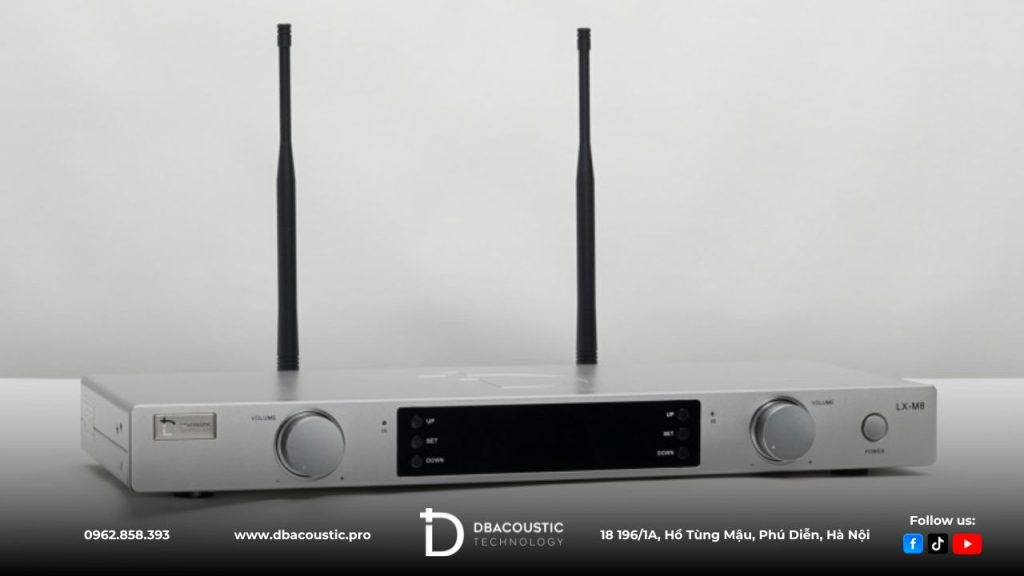 LX-M8 hoạt động trên dải tần sóng UHF 530 – 580MHz, tránh nhiễu tốt và ổn định tín hiệu trong mọi môi trường.