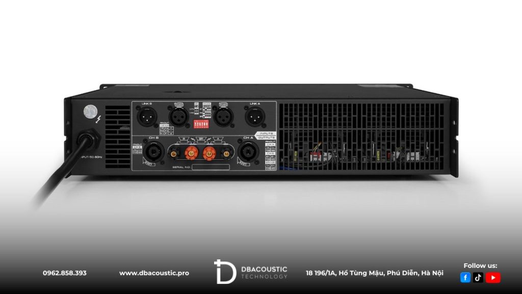 Mặt sau của T2.26 được trang bị hệ thống kết nối đa dạng